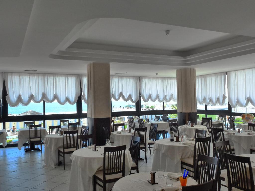Apollo 4* Milano Marittima