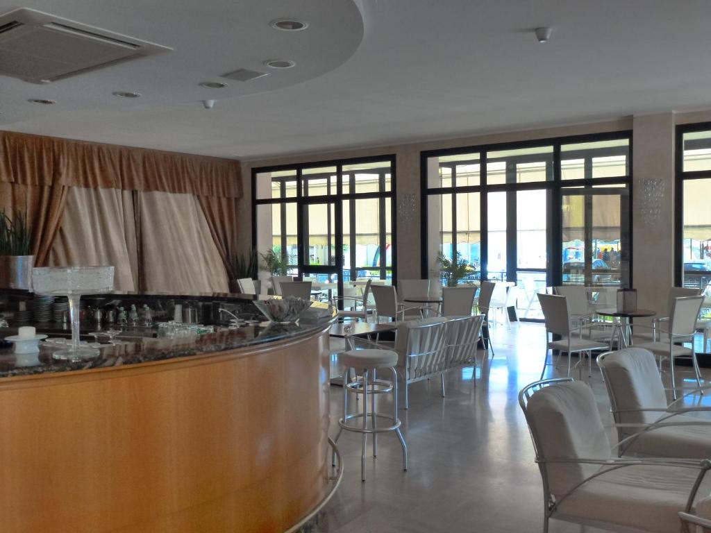 Hotel Apollo 4*