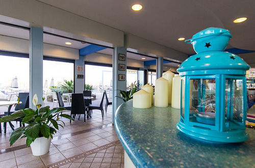 Apollo Hotel 4*